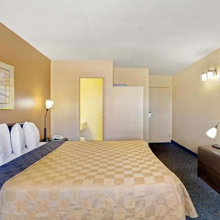 Howard Johnson By Wyndham South Lake Tahoe Buitenkant foto