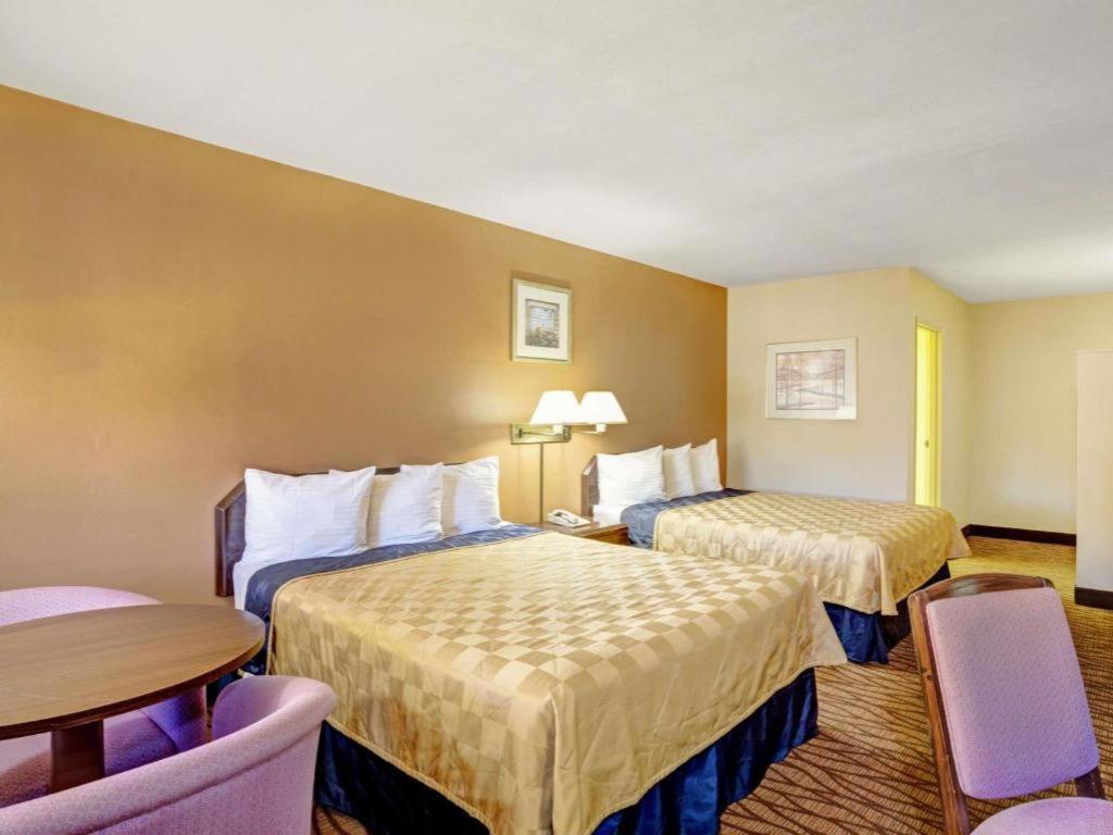 Howard Johnson By Wyndham South Lake Tahoe Buitenkant foto