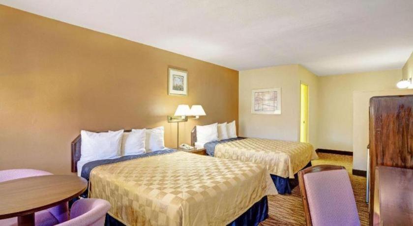 Howard Johnson By Wyndham South Lake Tahoe Buitenkant foto
